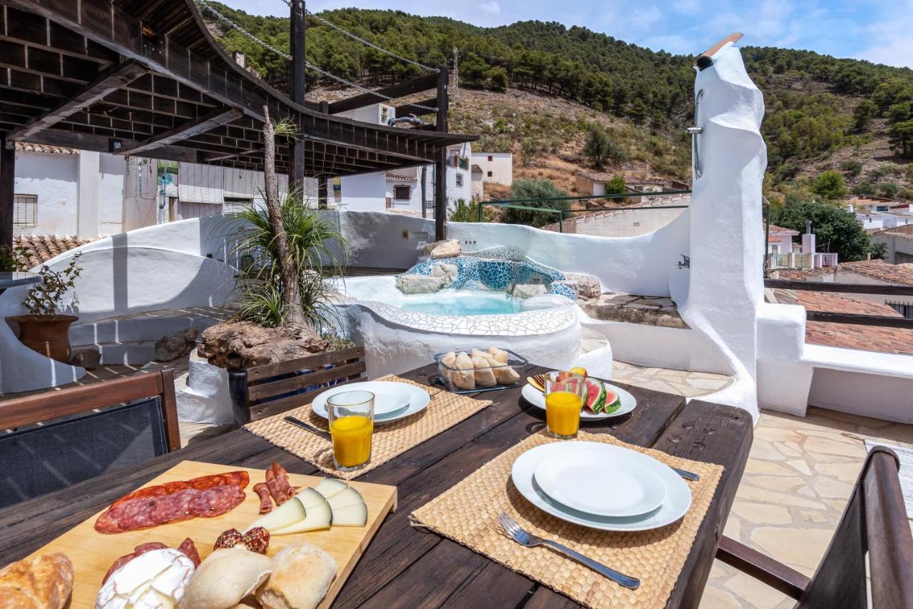 Vila Town House With Roof Terrace And Plunge Pool Alcaucín Exteriér fotografie