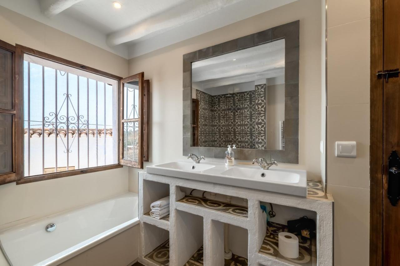 Vila Town House With Roof Terrace And Plunge Pool Alcaucín Exteriér fotografie