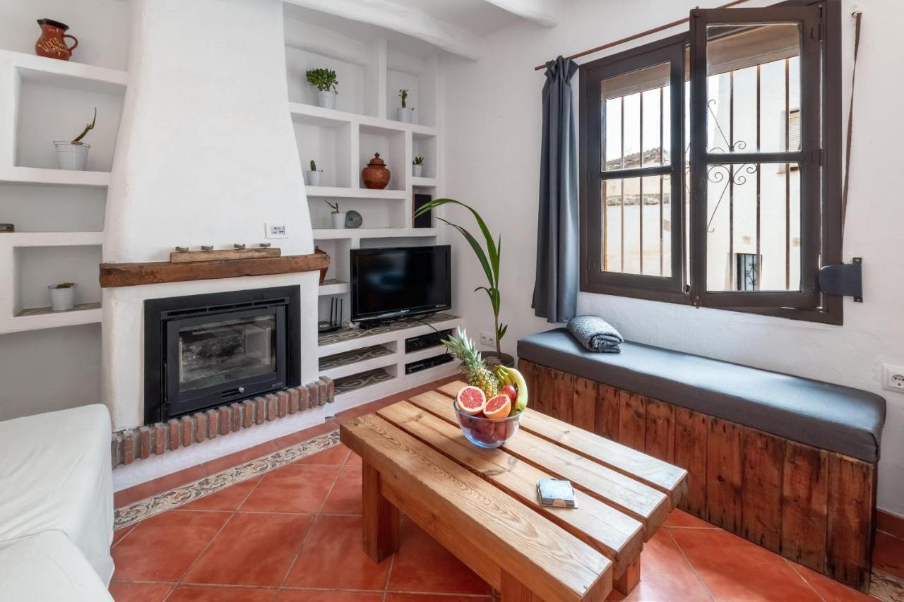 Vila Town House With Roof Terrace And Plunge Pool Alcaucín Exteriér fotografie