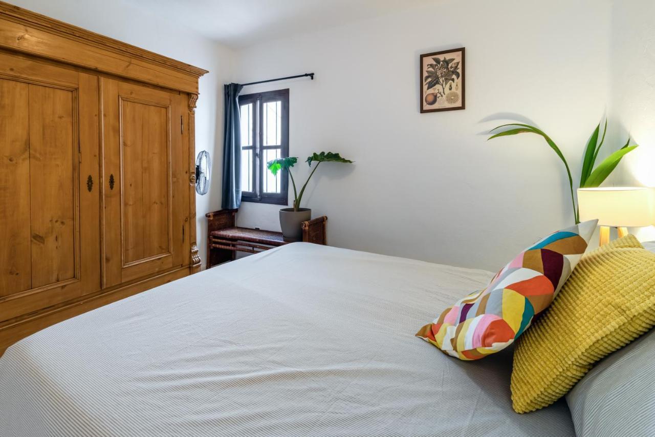 Vila Town House With Roof Terrace And Plunge Pool Alcaucín Exteriér fotografie